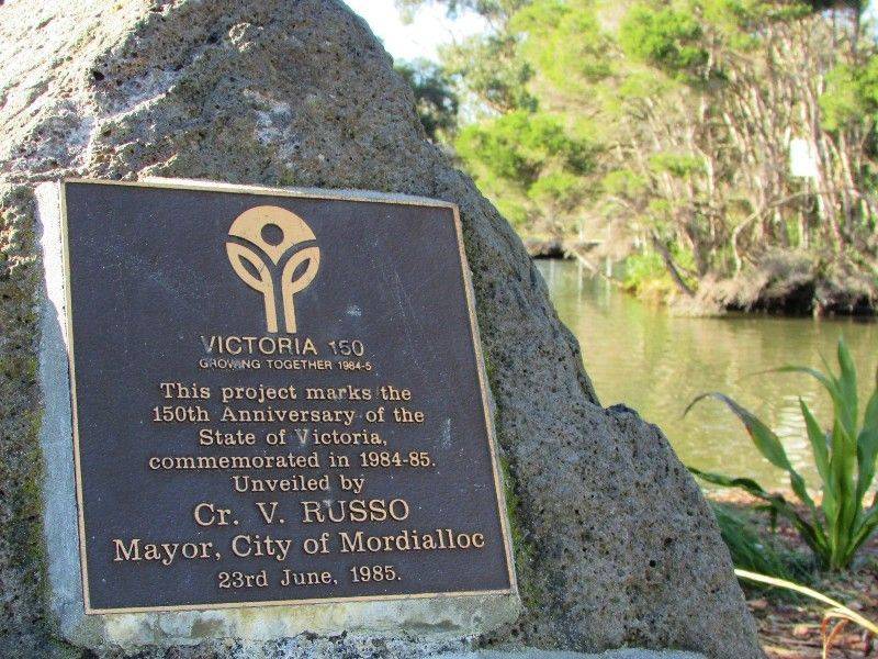 Plaque 1 : 20-July-2015