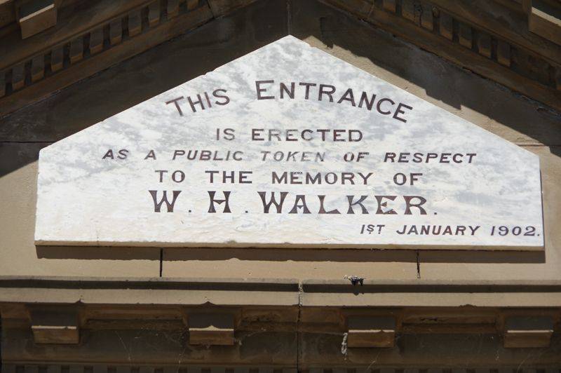 Inscription : 28-March-2015 Inscription : 28-March-2015