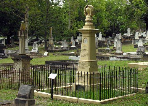 Hill Family Grave -Noel Hall-02-November-2008