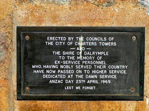 War Cemetery Cross : 23-April-2011 War Cemetery Cross : 23-April-2011