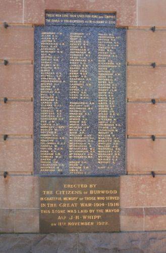 War Memorial Arch : 12-August-2011