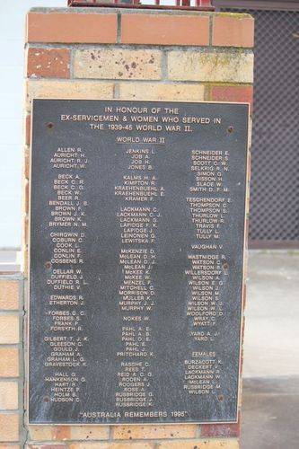 War Memorial Gates : 12-September-2012 War Memorial Gates : 12-September-2012