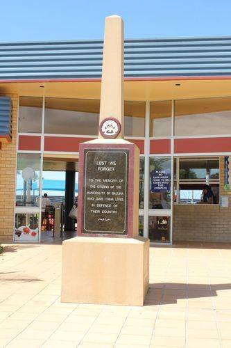 War Memorial Olympic Pool : 11-February-2012 War Memorial Olympic Pool : 11-February-2012