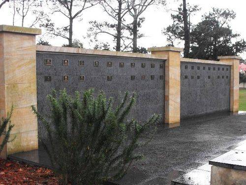 War Memorial Wall War Memorial Wall