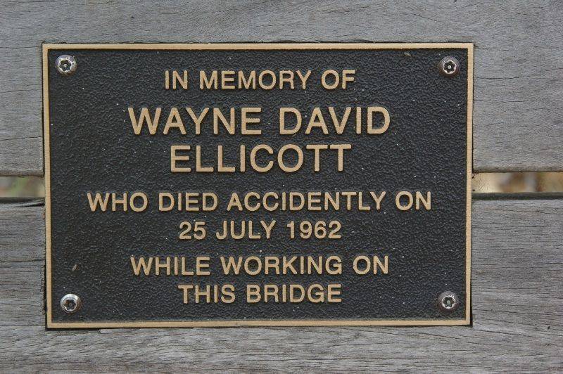 Plaque Inscription : 17-March-2015