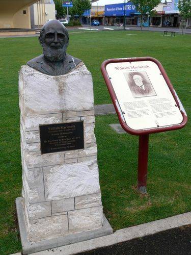 William Macintosh : 03-November-2011