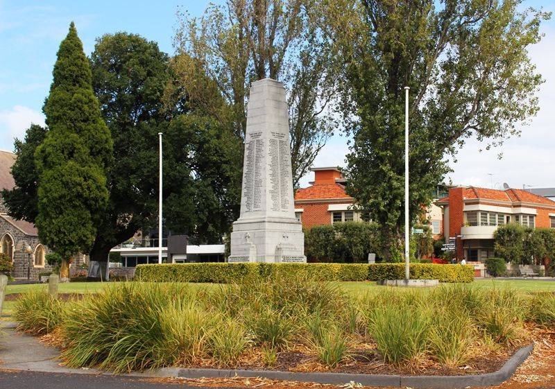 03-April-2017 (Neil Follett)