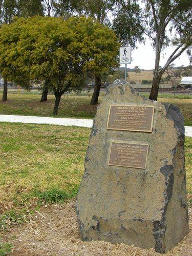 Willow Tree Volunteers Plaque : 16-August-2014 Willow Tree Volunteers Plaque : 16-August-2014