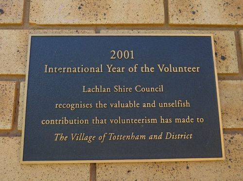Year of the Volunteer : 24-April-2011 Year of the Volunteer : 24-April-2011