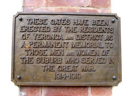 Park Road Gates Inscription : 27-05-2014