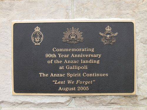 Essendon War Memorial : 20-January-2012