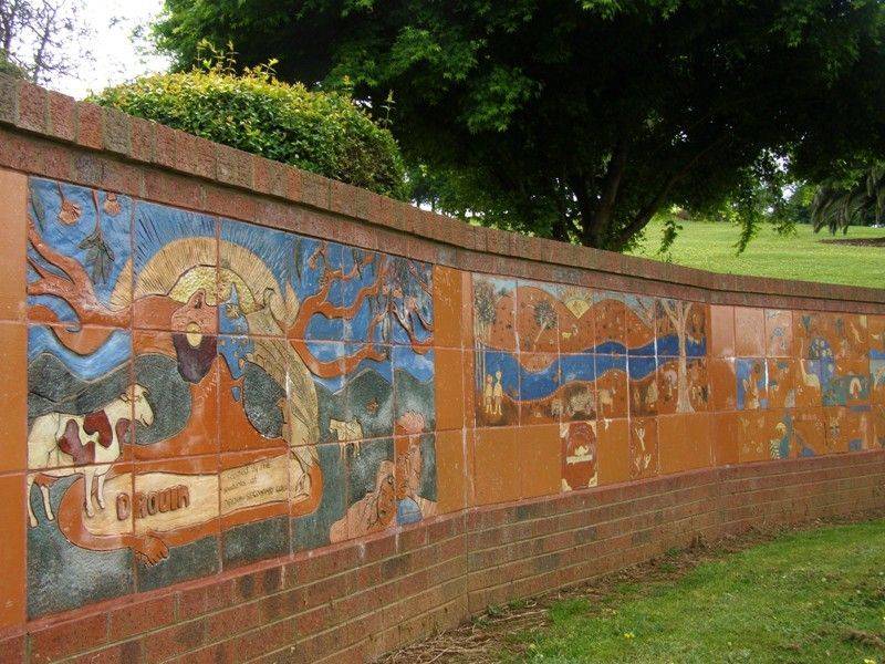 Federation Wall | Monument Australia
