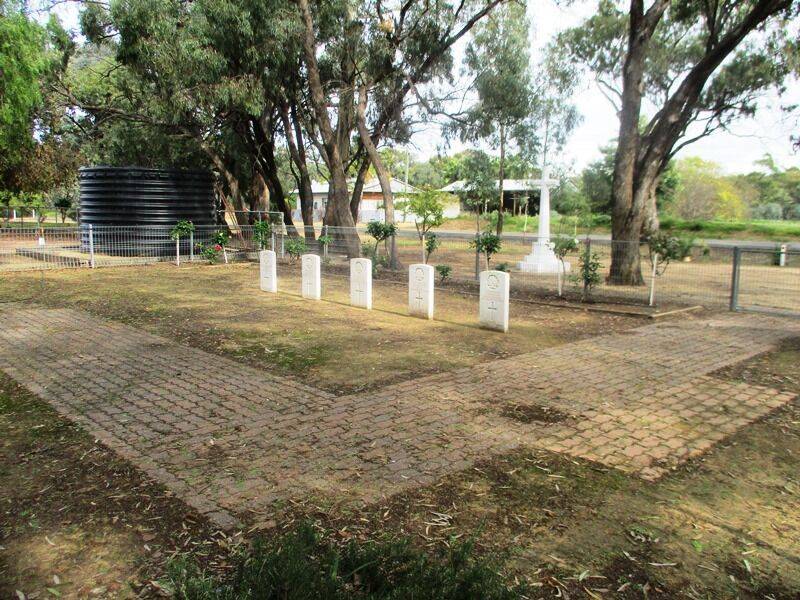 Hay War Cemetery | Monument Australia
