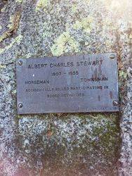 Plaque Inscription:14-May-2016