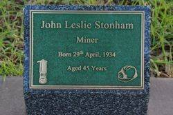 Stonham Plaque: 20-July-2015