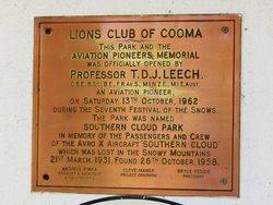 Plaque Inscription: 05-May-2015