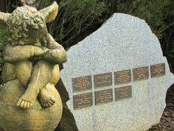 Memorial Plaques : 07-August-2015