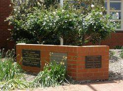 Plaque 2 : 19-October -2014