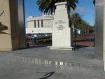 Dandenong Cenotaph and Pillars of Freedom : 12-August-2012