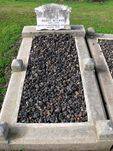 Elizabeth & Henry McCrae : 14-June-2011