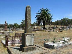 Walters Grave 2 : 28-November-2014