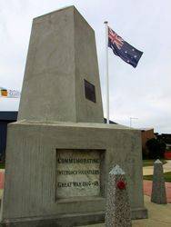 Inverloch War Memorial 3: 11-April-2015