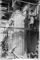 1932 : George Raynor Hoff Studio (Australian War Memorial P03477.002)