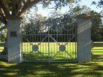 Peace Memorial Park Gates 2 : 04-07-2009