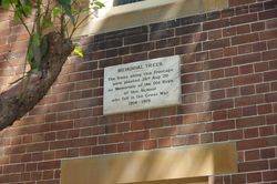 Plaque 2 : 18-November-2014