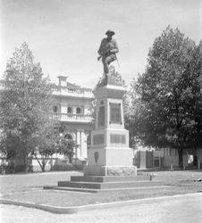 State Library of Victoria : H32492 / 2453