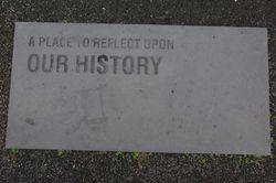 Plaque 1 : September-2014