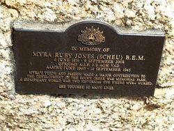 Plaque Inscription : 24-October-2014