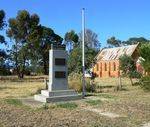 Natte Yallock War Memorial : 30-December-2012