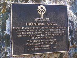 Inscription Plaque 2 : 03-November-2014
