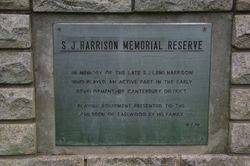 Plaque Inscription:17-January-2016