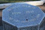 Singleton War Memorial : 11-August-2011