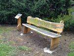 St Thomas Memorial Seats : November 2013